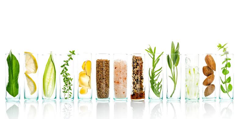 The Power of Natural Fragrance in Skincare